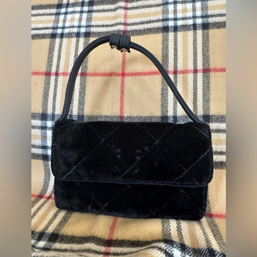 MY FLAT IN LONDON Jan Haedrich Black Quilted Micro Mini Bag